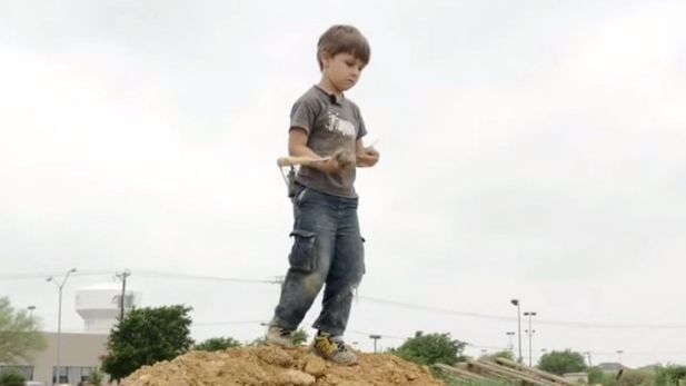 Acest băieţel a făcut o descoperire istorică. Savanții au pus lacăt pe laborator când au aflat