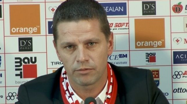 Dinamo a fost din nou fluierată pe teren propriu. Lui Flavius Stoican i s-a cerut demisia