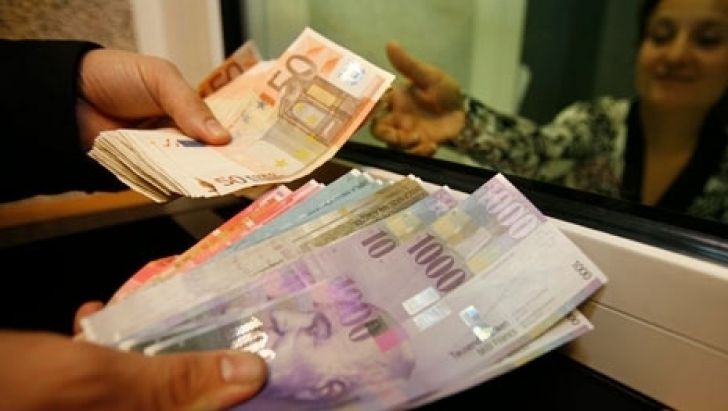 Vești proaste de la BNR pentru românii cu rate la bancă