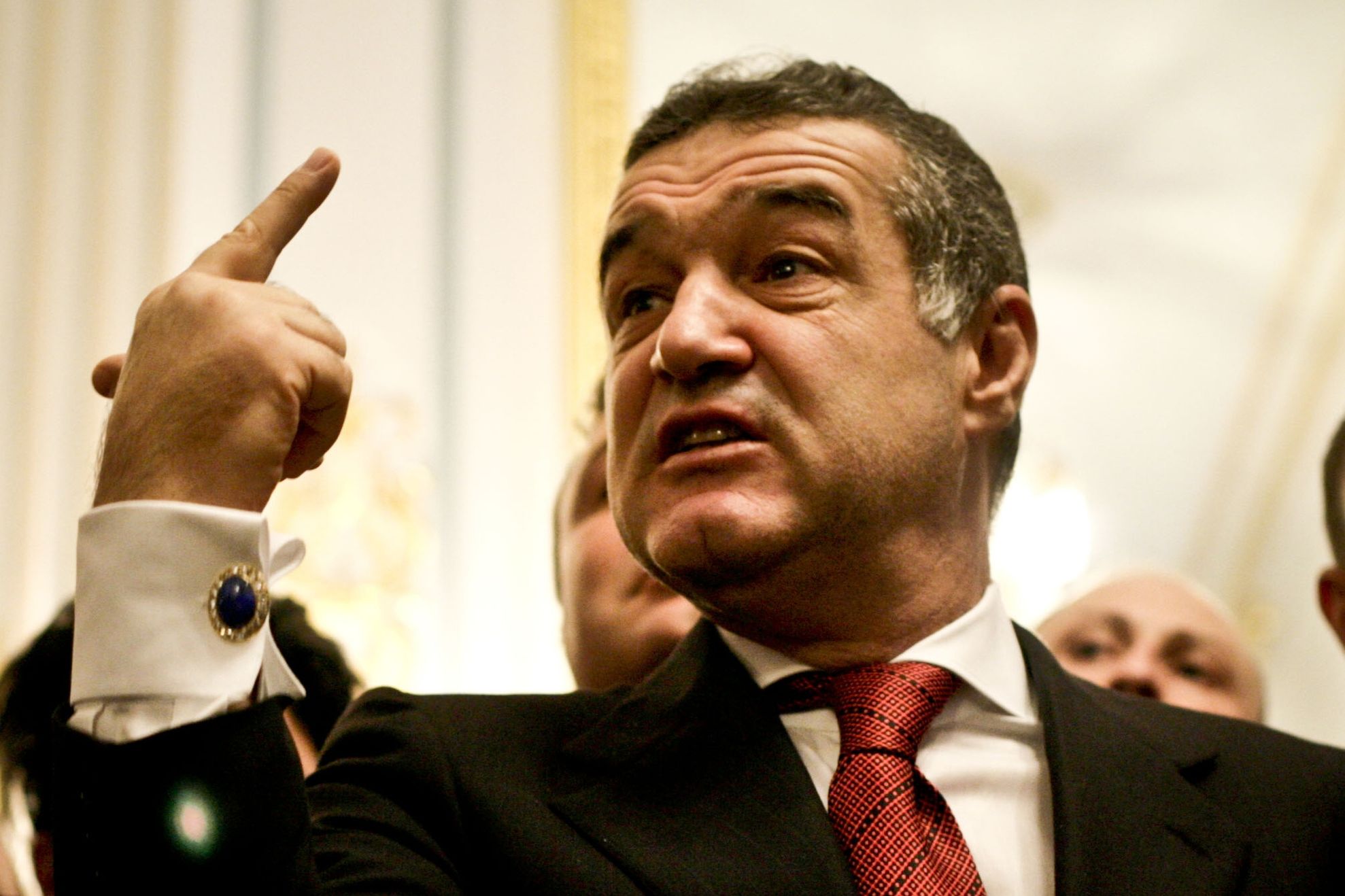 Gigi Becali, inclus într-un top bizar realizat de presa britanică 