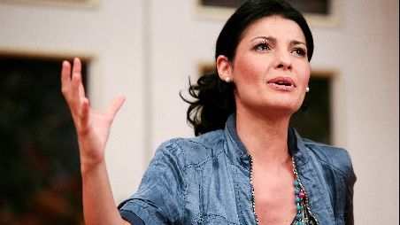 Lavinia Şandru: „Educaţia ecologică trebuie să devină materie obligatorie”