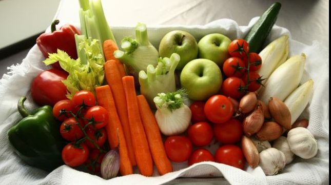 Unele legume sunt mai sănătoare dacă sunt gătite. Cum arată dieta ideală