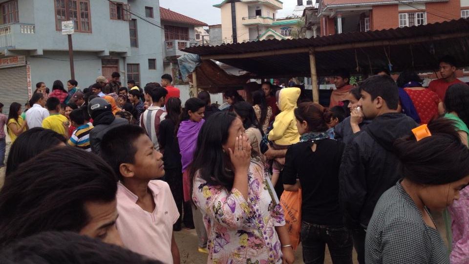 Cutremur masiv în Nepal: 2.500 de persoane au murit și aproape 6.000 au fost grav rănite 