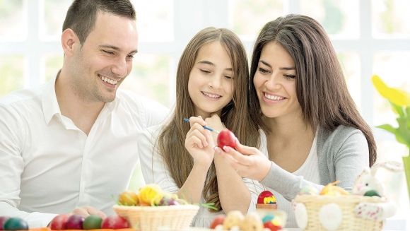 Trucuri ca să vopseşti cele mai frumoase ouă de Paşte