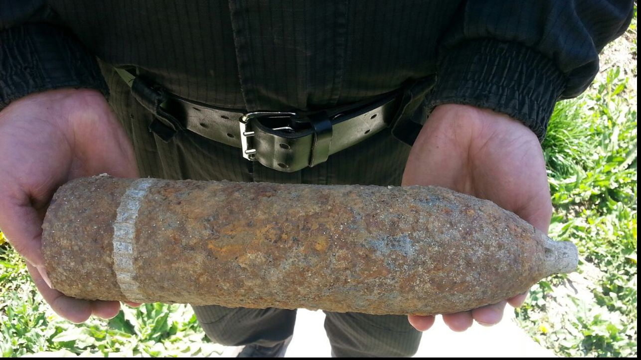 Proiectil neexplodat, găsit la o fermă din judeţul Constanţa. Autorităţile, în alertă 