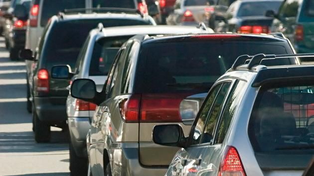 Aglomeraţie pe DN1: se circulă bară la bară spre Valea Prahovei