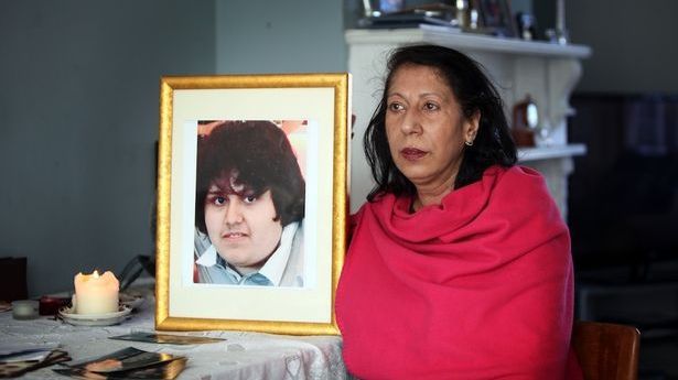 Moartea șocantă a unui adolescent. "Chipsurile, cola și mâncarea de la fast-food-uri l-au nenorocit"