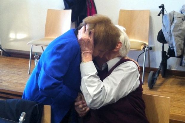 Povestea unei fotografii virale, spusă de o româncă supravieţuitoare a lagărului Auschwitz