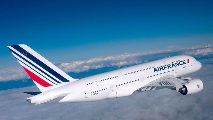Tragedie la bordul unui zbor Air France: un bebeluș a murit în timpul călătoriei spre Paris