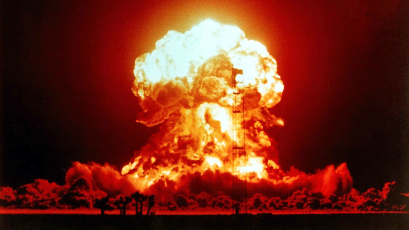 La un buton distanță de Apocalipsă! Cum am scăpat de dezastrul nuclear