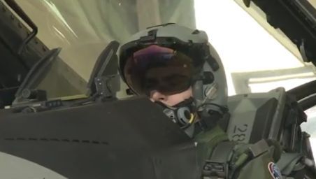 Rusia şi NATO efectuează simultan exerciţii militare 