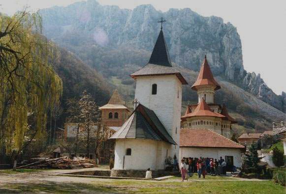 Satul din inima Transilvaniei unde soarele răsare de două ori. Foto/Arhivă