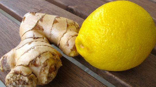 Sucul care te scapă de mirosurile neplăcute