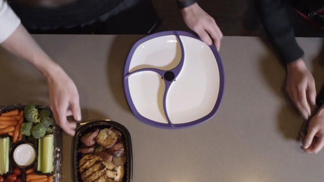 Cât costă farfuria care îţi spune exact câte calorii consumi