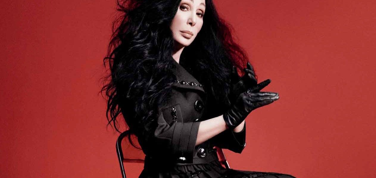La 69 de ani, o vedetă face furori. A devenit muza creatorului de modă Marc Jacobs