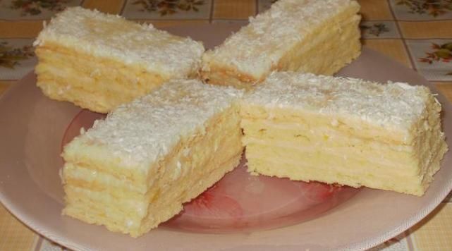 Prăjitură irezistibilă cu cremă de lămâie. Gata în 30 de minute!