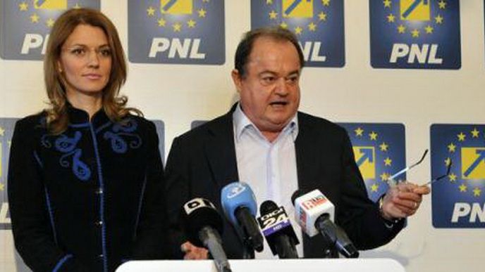 Glume pe seama lui Iohannis între Gorghiu și Blaga: ”Mai multe am realizat cu tine decât cu el”