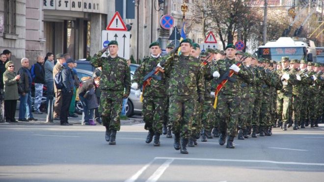 Armata caută soldaţi voluntari! Care sunt condiţiile şi câţi bani se primesc?