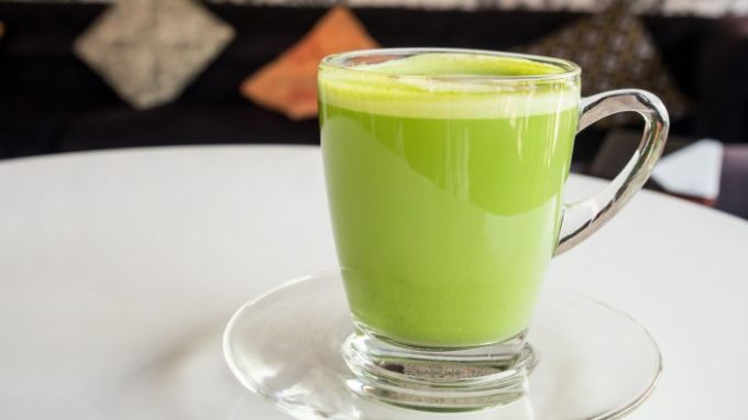 Cum slăbești cu dieta cu ceai verde și lapte. Pierzi 2 kg pe zi!