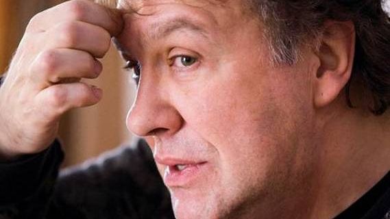 Gabriel Cotabiţă şi-a uimit medicii. Ce le-a cerut artistul, de la Spitalul Elias