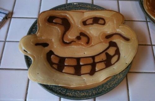 Cum poți crea un chip de om din compoziție de clătite -VIDEO