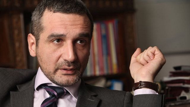 Sebastian Lăzăroiu, atac foarte dur la Victor Ponta: Cum naiba să minți și de pe patul de spital?