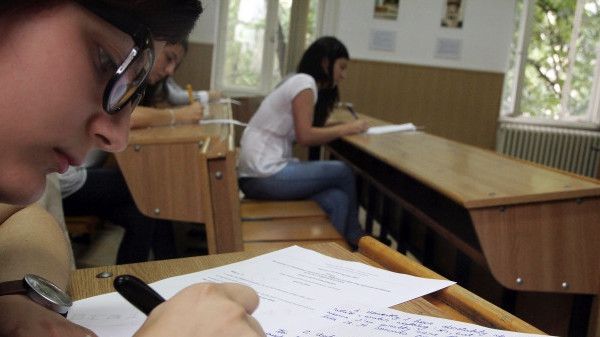 Rezultate Evaluare Naţională 2015 Edu.ro. Notele se anunță azi în București și în toate județele