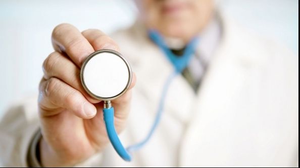 Medicii vor putea acorda consultaţii private în spitalele de stat