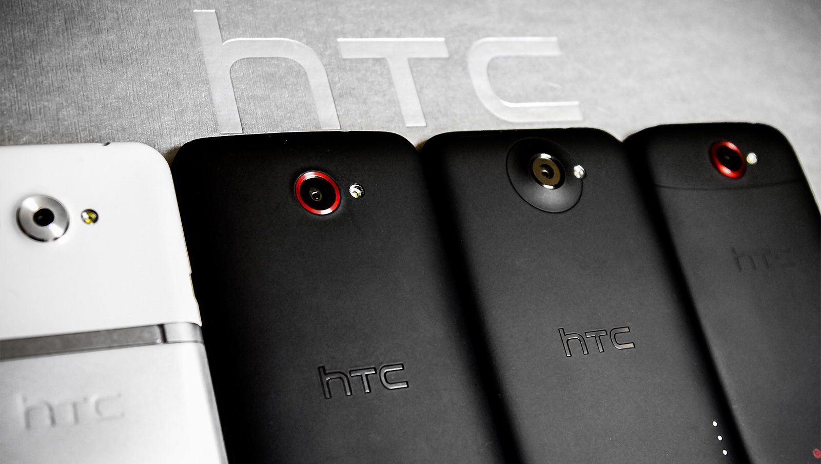 Cele mai bune promoții eMAG la telefoane mobile HTC și accesorii