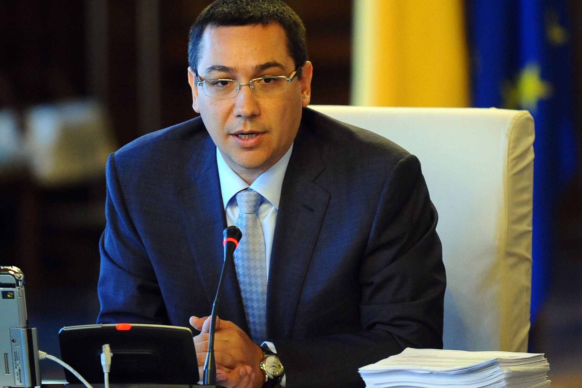 Medicii i-au recomandat lui Ponta să rămână internat până duminică în spitalul din Turcia