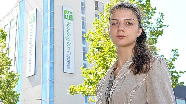 "Nu cazăm românce, sunt prostituate". Umilinţa Alecsandrei, absolventă a Universităţi din Hull