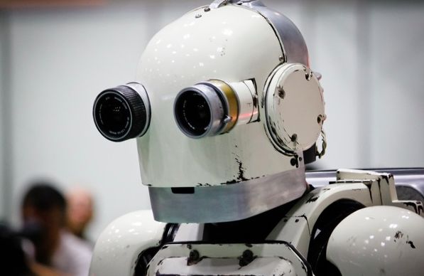 Primul robot care a trecut testul conștiinței