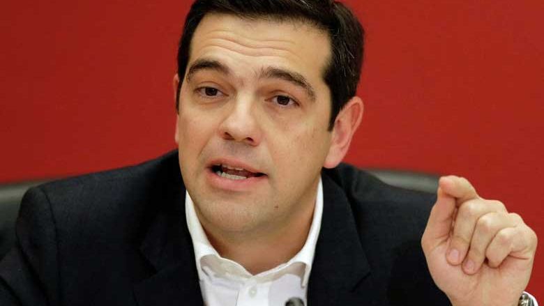 Tsipras susţine referendumul de duminică şi acuză UE de şantaj. Eurogrupul amână negocierile