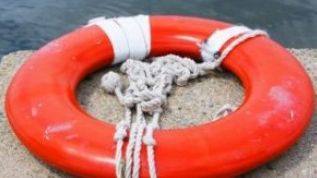 Accident extrem de grav la piscină. A intrat în comă, după o săritură în apă. Ce s-a întâmplat