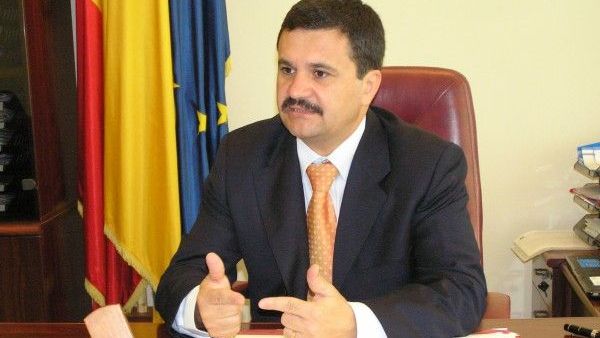 Președintele liberal CJ Arad, Nicolae Ioțcu, în fața instanței cu propunere de arestare preventivă
