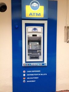 Cum simt turiştii români criza financiară din Grecia: în Thassos nu mai funcţionează niciun bancomat