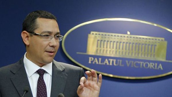 FOTO. Ponta, vizitat de un membru al familiei la Guvern. Cine i-a făcut surpriza 