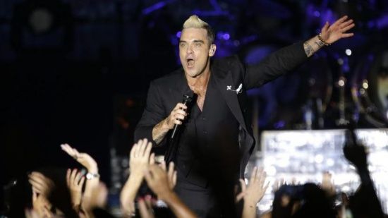 Robbie Williams, fotografie înduioşătoare, alături de soţia sa