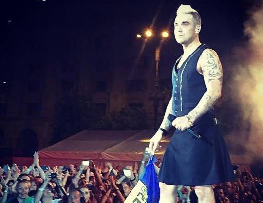 Cozile setei. Firmele care au organizat concertul lui Robbie Willliams, amenzi record: 10 000 de lei