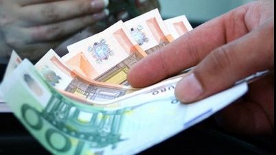 Prognoză neașteptată despre SALARII. Cât vor câștiga românii în 2017