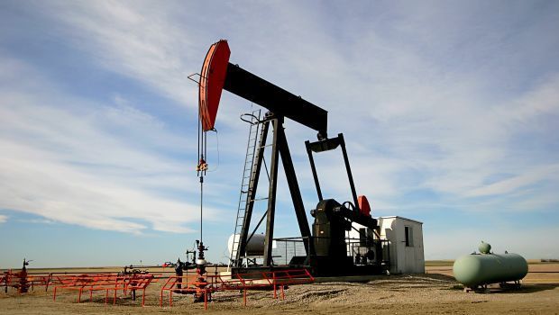 Prețul petrolului, situație nemaiîntâlnită în ultimii 6 ani