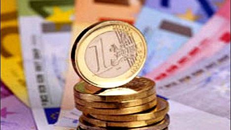 CURS BNR. Leul se ține tare în furtuna care răstoarnă piețele financiare