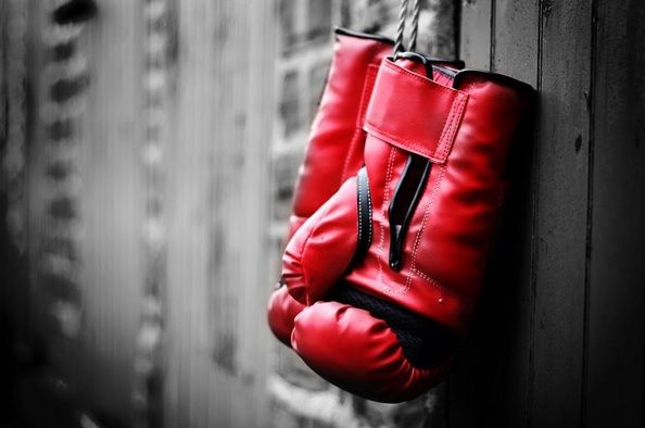 Şoc în lumea sportului! Gestul teribil făcut de un boxer după ce a aflat că soţia îl înşală