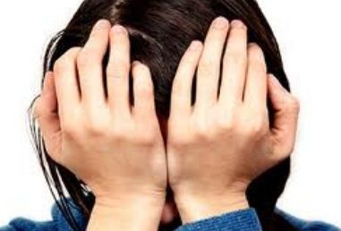 Femeia fără adăpost bătută şi violată de trei adolescenţi din Deva a murit