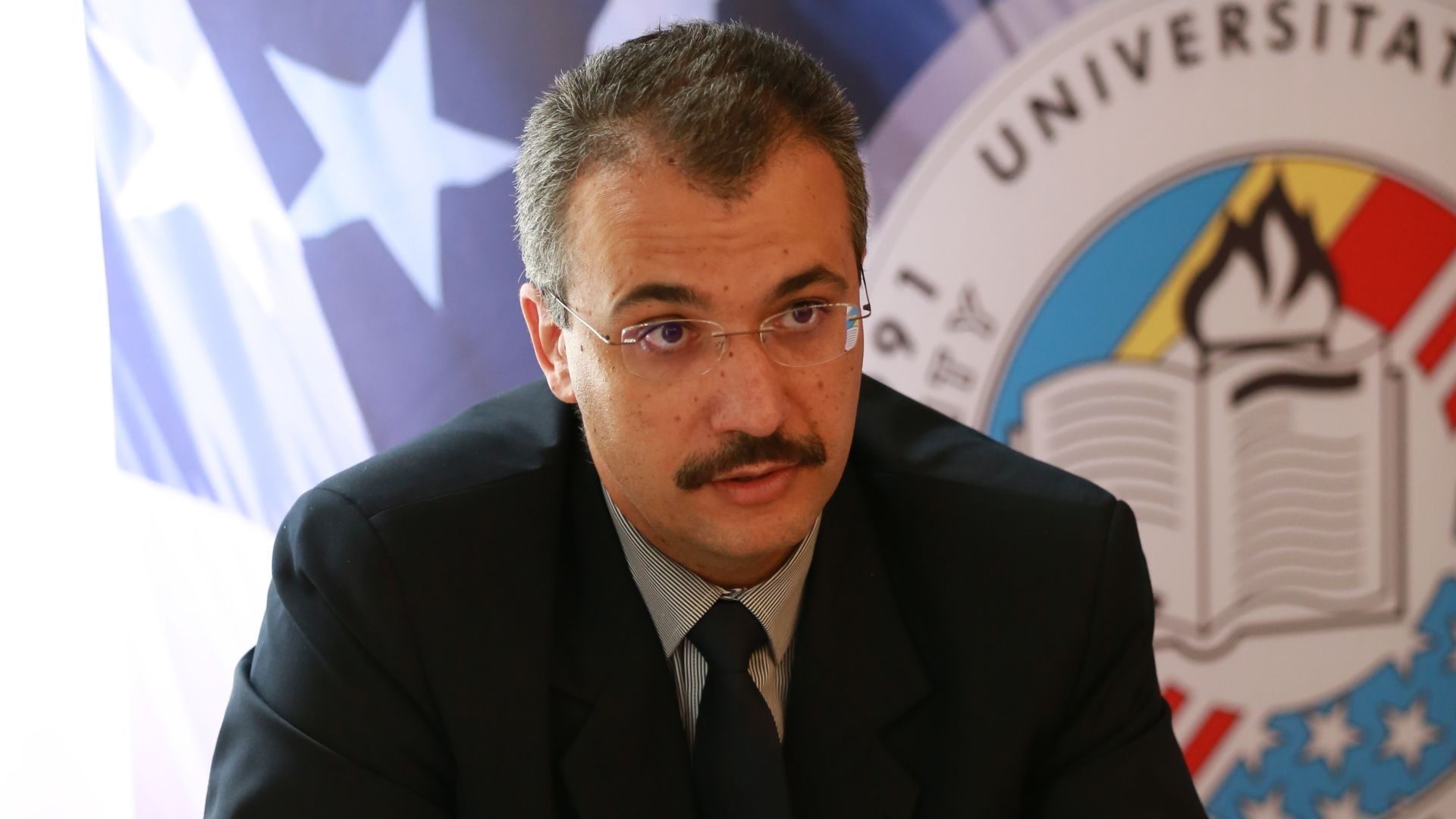 Despre rolul familiei şi al profesorilor în alegerea carierei