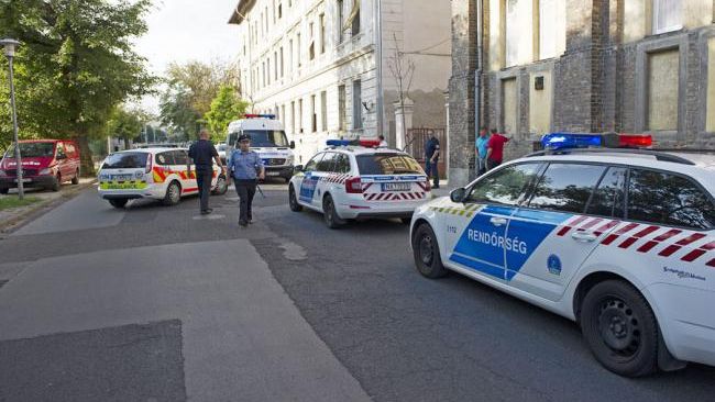12 români suspectaţi de trafic de persoane, reţinuţi de autorităţile ungare