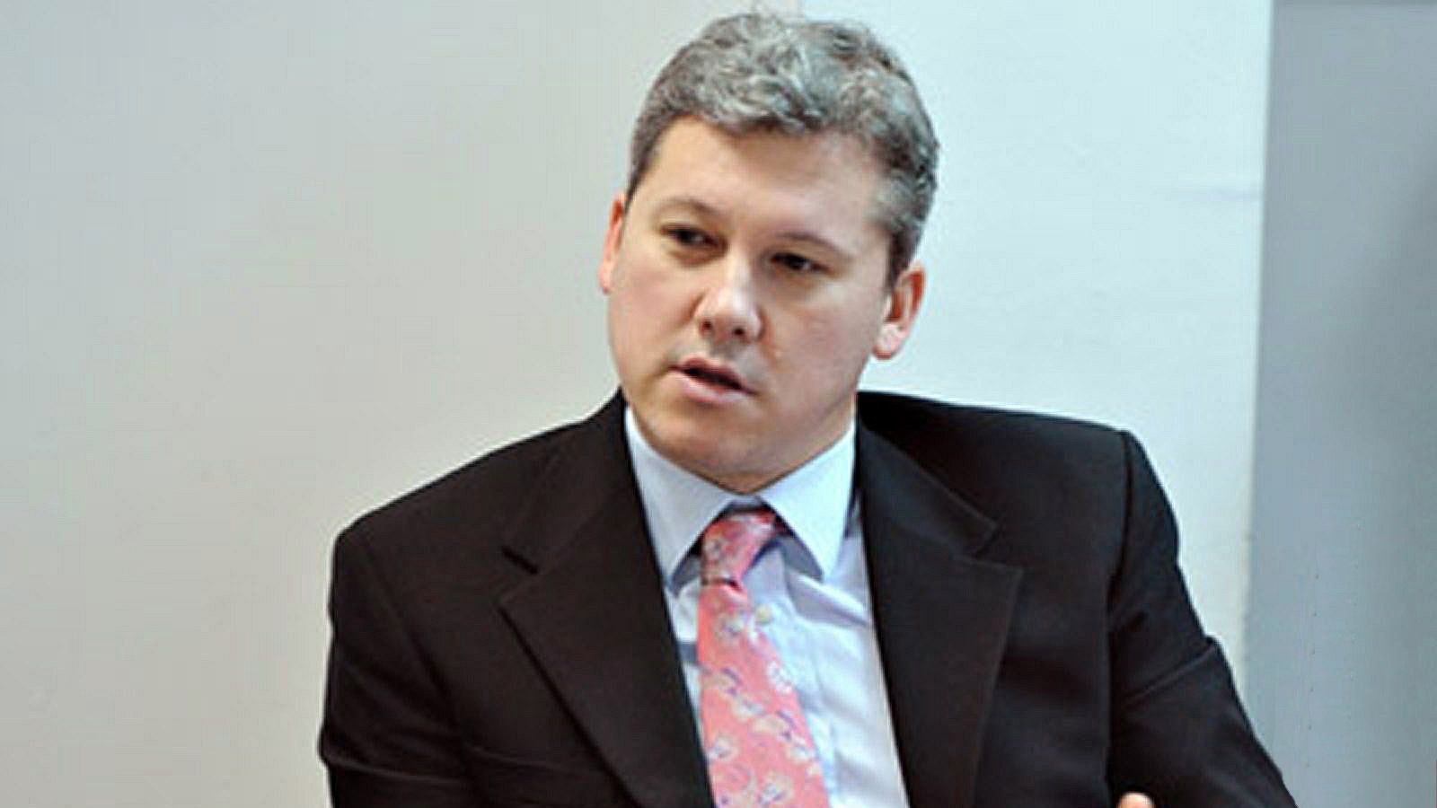 Cătălin Predoiu: Votul prin corespondenţă trebuie adoptat în sesiunea extraordinară