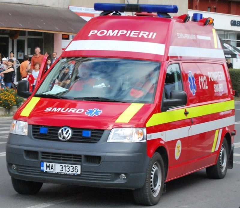 A fost bătut de patru bărbaţi într-un complex studenţesc din Timişoara. Anunţul cumplit al medicilor