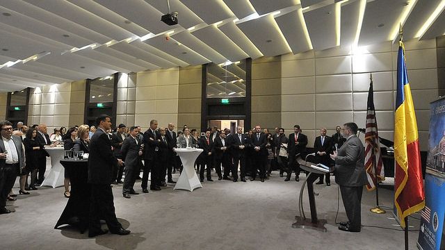 Ambasada SUA sărbătoreşte 75 de ani de existenţă a "International Visitors Leadership Program"