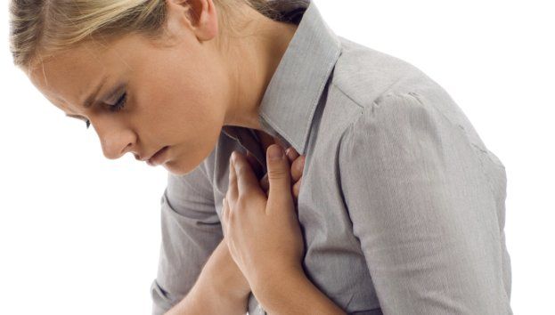 8 simptome secrete ale cancerului. Oamenii le ignoră